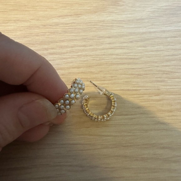 Pearl Hoops ✨NWOT✨ - Picture 4 of 4